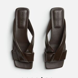 Bottega Veneta Riva Flat